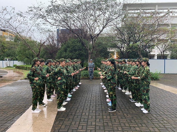 上海民航职业技术学院2021级新生军训，开营！